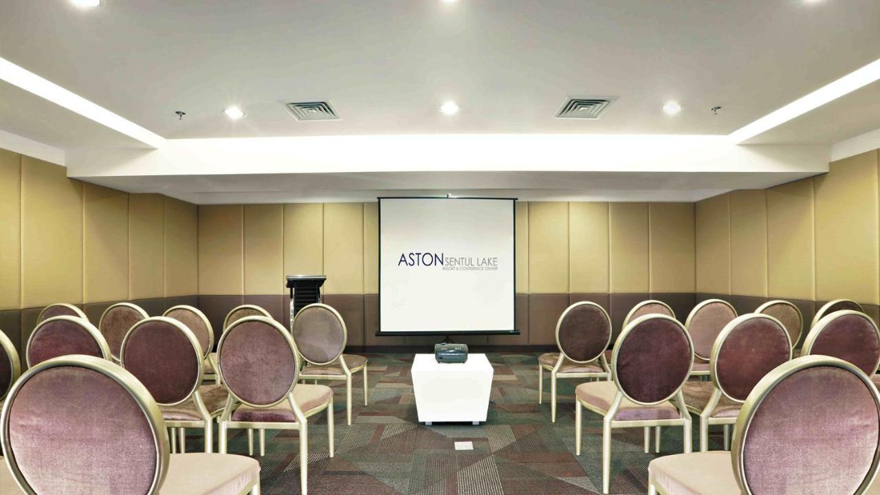 Aston Sentul Lake Resort & Conference Center Богор Экстерьер фото