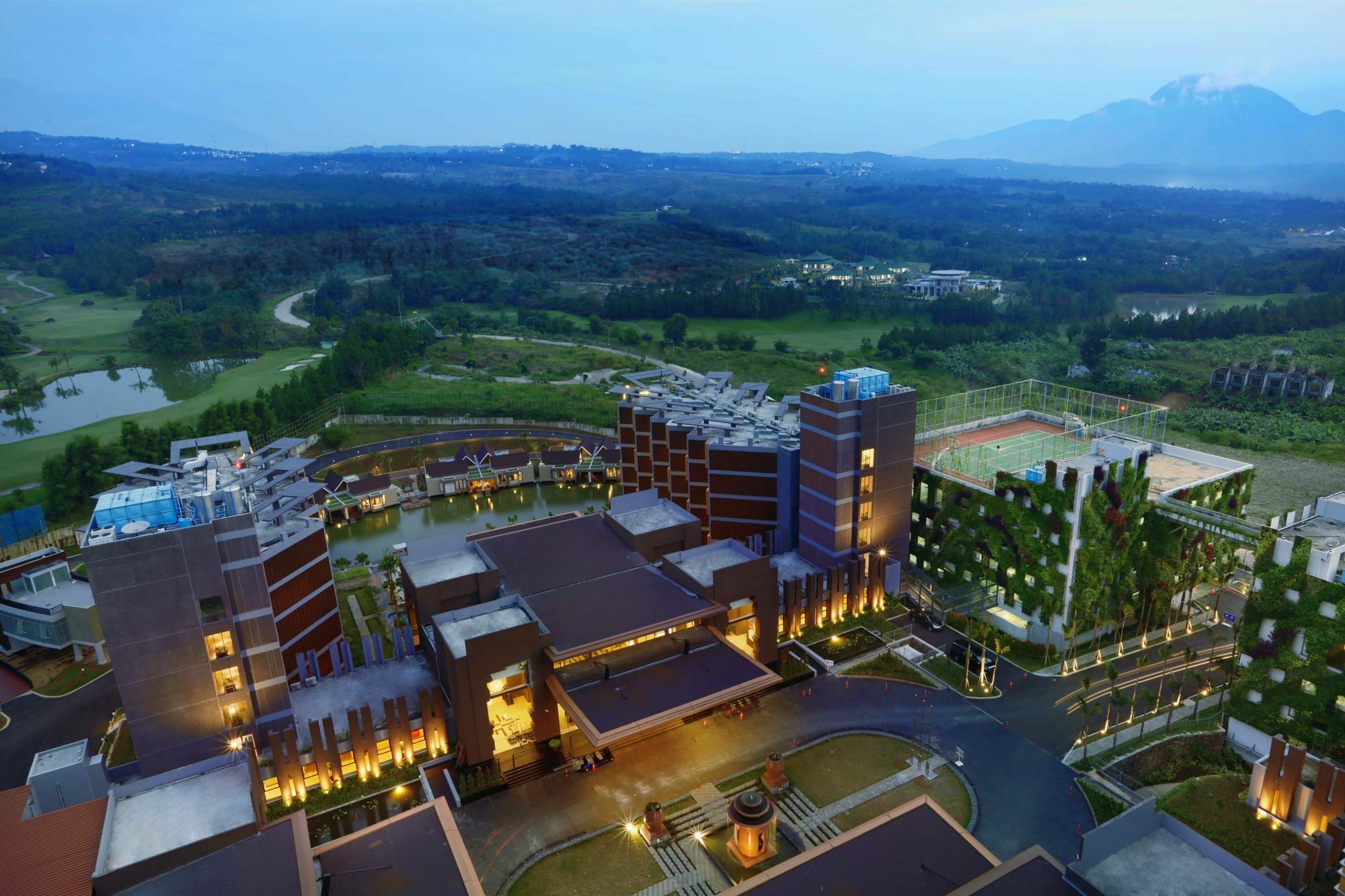 Aston Sentul Lake Resort & Conference Center Богор Экстерьер фото